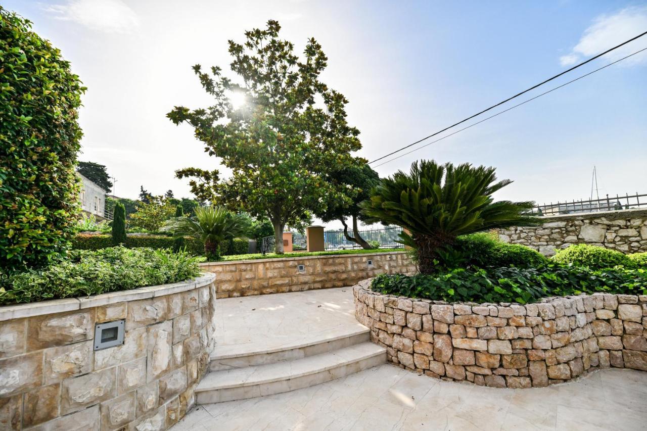 Hresc I Bed & Breakfast 3*